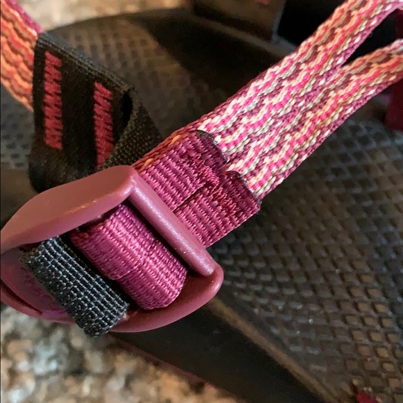 Chaco Tidal Wave Tsunami Sandals -like new - Picture 2 of 6